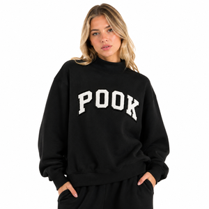 Sweat-shirt noir personnalisé pour femme, col montant oversize, en molleton brodé chenille, coupe ample, OEM ODM, avec lettres grecques - Product Image 1
