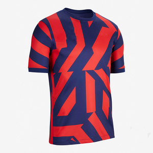 Camiseta de fútbol con costuras premium para un uso duradero, diseño de malla ligera para una ventilación adicional. - Product Image 3