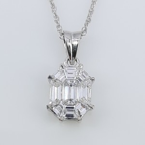 JEWELSPAARK Collier pendentif tendance pour femme en or plaqué 925 avec diamants blancs naturels taille émeraude et baguette de 1,22 carats au total - Product Image 1