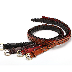 Ceinture en cuir tressé à la main pour femme, style rétro européen et américain, avec boucle ardillon tendance, motif cœur ajouré simple, ceinture décorative pour vêtements - Product Image 3