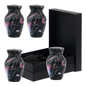 Petit ensemble de 4 urnes commémoratives en alliage d'aluminium imprimé, style Art Déco, faites à la main, pour la table, idéales pour offrir en famille - Product Image 1