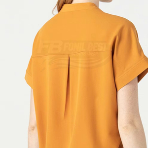 เสื้อสครับคอวีสีเหลืองมัสตาร์ดสำหรับผู้หญิง มีกระเป๋า ผ้าคอตตอนผสม ทอแบบเนื้อผ้าทั่วไป เสื้อคลุมยูนิฟอร์มโรงพยาบาล FONILBEST SPORTS WEARS ยี่ห้อ Needle - Product Image 3