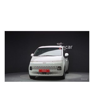 Hyundai Staria L3.5 Tourer 2023 de 9 Plazas, 76,161 km, Caja de Cambios Automática, Cámara Trasera, Emisión Euro V, Asientos de Cuero, Combustible GLP - Product Image 3