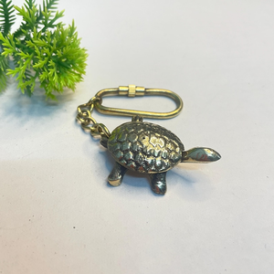 Porte-clés vintage en laiton tortue marine, accessoire de collection nautique, cadeau océanique - Product Image 2