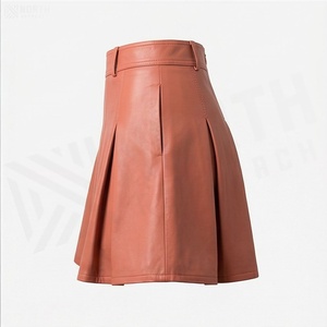 Jupe mini plissée en similicuir taille haute pour femme, couleur unie, style brillant, toutes saisons - Product Image 3