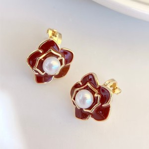 Pendientes de Perlas con Forma de Gota de Agua y Camelias, Elegantes, Estilo Retro de Palacio, Color Esmalte, Diseño Fresco y Moderno - Product Image 3