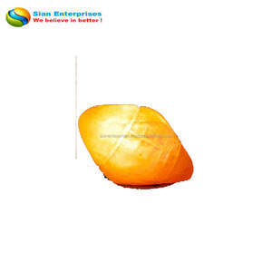 Lampe à sel fantaisie sculptée de l'Himalaya par Sian Enterprises Design de ballon de rugby USB Produit d'artisanat naturel - Product Image 3