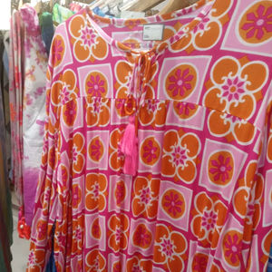 Blusa Casual Boho de Satén con Cuello en V, Borlas y Cordón Ajustable, Estilo Vintage, Ligera, en Rosa y Naranja, Ideal para Fiestas - Product Image 1