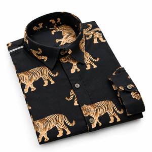 Chemise décontractée pour homme en tricot batik imprimé tigre noir, manches courtes, col rabattu, respirante, séchage rapide, écologique, été - Product Image 1