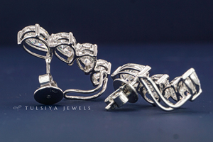 Boucles d'oreilles clous en or massif 14 carats de qualité supérieure avec diamants de laboratoire, design minimaliste et pierres scintillantes de haute qualité créées en laboratoire pour un usage quotidien - Product Image 6