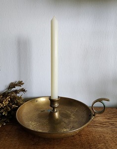 Portavelas Metálico Hecho a Mano de Larga Duración, Garantiza una Opción Decorativa Rentable y Sostenible, Diseño Clásico Moderno, Ecológico - Product Image 3