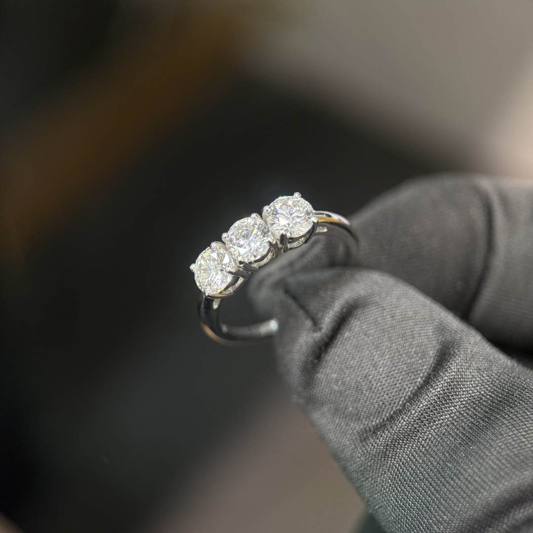 Bague en or massif 14 carats avec diamant de laboratoire