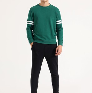 Sudadera de Cuello Redondo Verde para Hombre, Color Sólido, Corte Regular, Tejido de Algodón, Estilo Casual para Otoño - Product Image 4