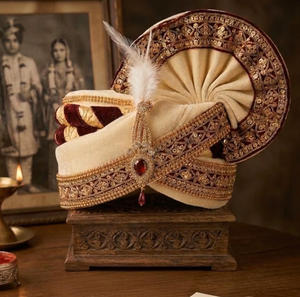 Turban de marié Safa en velours crème bordeaux royal avec Kalgi rubis, couvre-chef traditionnel indien pour mariage, fournisseur en gros - Product Image 1