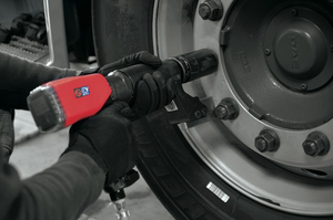 Chicago Pneumatic CP7600xB-R4P Clé à écrous pneumatique à lame de 1 pouce avec vanne d'arrêt - Product Image 3