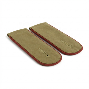 Fournisseur en gros d'épaulettes de style officier général brodées et garnies de crinoline carmin pour uniforme de cérémonie - Product Image 2