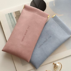 Custodie e borse per occhiali Premium in pelle al vapore - Product Image 1