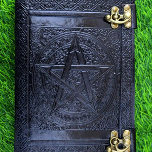 Diario de cuero 100% genuino, cuaderno de escritura hecho a mano, estilo antiguo, negro oscuro, con encuadernación de cuero Pentacal, para hombre y mujer. - Product Image 1