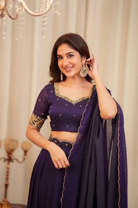 Most Selling <b>Womens</b> <b>Lehenga</b> Choli Ensemble For Garba Dandiya Festival Events Navratri Celebrations And Festive Bulk Supplier - Product Image 5