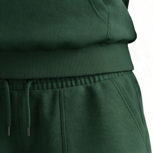 Conjunto de 2 Piezas para Mujer, Sudadera con Capucha y Pantalones Cortos, Color Sólido, Felpa, Corte Holgado, Largo por Encima de la Rodilla, para Primavera/Verano - Product Image 5