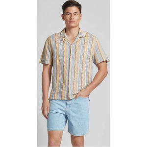 Shorts Bermuda en jean bleu clair pour homme, taille mi-haute, fermeture boutonnée, décontracté, en coton tissé - Product Image 6