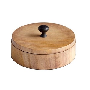 Boîte à chapati en bois de manguier émaillée à la main de qualité supérieure pour la cuisine et la salle à manger, avec couvercle, pour servir sur la table, idéale pour les plats chauds - Product Image 5