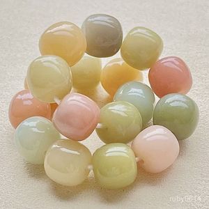 กำไลเรซิ่นปรับขนาดได้ งานแฮนด์เมดสำหรับคอลเลกชันบูติก - Product Image 1