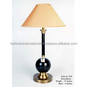 Lampe de table en laiton multicolore moderne avec abat-jour en métal pour lampes à induction à économie d'énergie - Product Image 1