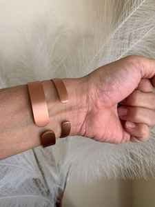 Pulsera Magnética de Cobre Puro para Hombre y Mujer, 6 Imanes, Restaura el Equilibrio, Energía, Fuerza, Mejora la Calma y la Alegría, Regalo Perfecto para Hombre y Mujer - Product Image 2