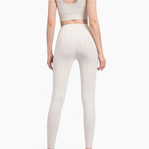 Conjunto de yoga personalizado con MOQ bajo para mujer, ropa deportiva ajustada de alta calidad, conjunto de yoga para mujer. - Product Image 4