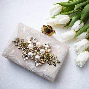 Bolso de mano de resina hecho a mano, a prueba de agua, con diseño personalizado para mujer, para fiestas y bodas, bolso de resina de diseñador por MULTI CRAFT - Product Image 2