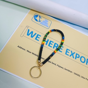 WE HERE EXPORTS Porte-clés de poignet tendance pour femme, fait main, avec perles de rocaille, pierres imitation perle et éléments à insérer pour ongles, May - Product Image 5