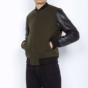 Chaqueta Varsity para Hombre con Logos Personalizables, Diseño de Mezcla de Algodón Premium, Ideal para Equipos Deportivos y Moda Universitaria - Product Image 4