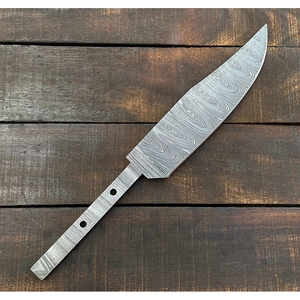 Cuchillo de Chef Personalizado Hecho a Mano por Burraq Ecommerce, Acero de Damasco de 3.0 mm de Grosor, hasta 3.9 Pulgadas, con Funda de Cuero - Product Image 6