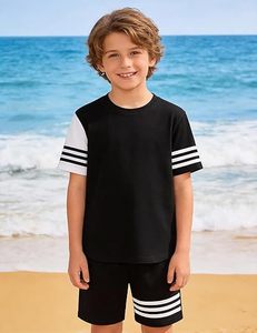 Wholesale Summer Suit Men Shirt and Shorts Set Casual Fashion Two Piece Outfit Lightweight Breathable Supplier - Product Image 3