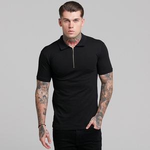 Polo à manches courtes pour homme, coupe ajustée, noir, avec col zippé, design uni en tricot décontracté - Product Image 1