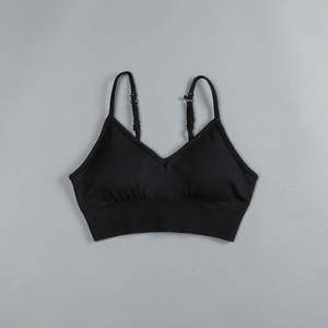 Sujetador deportivo Nesta Sports con logo personalizado, estilo racerback, tejido acanalado, sin espalda, sin costuras, con efecto push-up para mujer - Product Image 1