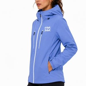 Chaqueta softshell ligera con capucha y cremallera completa para mujer, estilo moderno y limpio, mangas largas, ajuste cómodo para mujer - Product Image 3