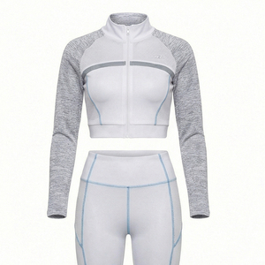 Ensemble de survêtement de sport personnalisé avec logo imprimé, coupe ajustée, en polyester, pour la gym et le jogging, service OEM, respirant et à séchage rapide - Product Image 1
