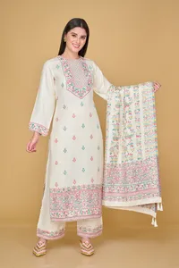 Tissu pour robe femme Safaa Kaynat Premium Acrowool tissé non coupé avec étole assortie - Collection Hiver - Product Image 3