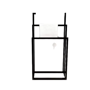 Finition métallique élégante qui complète les intérieurs contemporains et classiques, porte-serviettes soigneusement conçus par KHOOSI. - Product Image 3