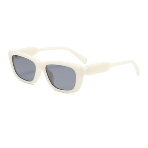 Gafas de Sol RTS Nuevas de Fábrica al por Mayor, Lentes de PC con Protección UV400, Cómodas y a la Moda, Diseño 2026 para Hombres y Mujeres, Actividades al Aire Libre - Product Image 3