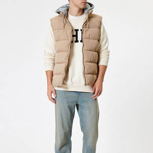 Chaleco Acolchado con Capucha para Hombre, Color Beige, con Cierre de Cremallera, Cortavientos, Informal, para Otoño, 100% Poliéster - Product Image 1