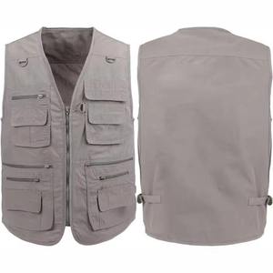 Chaleco Utilitario Gris con Múltiples Bolsillos y Cierre de Cremallera para Trabajo - Product Image 1