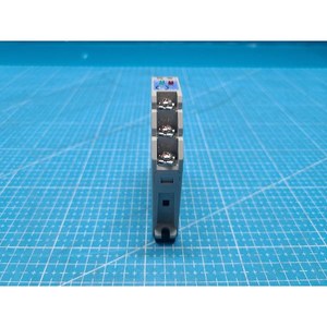 Capteur photoélectrique KEYENCE PS-25, utilisé comme pièce détachée pour équipement semi-conducteur d'époque - Product Image 1