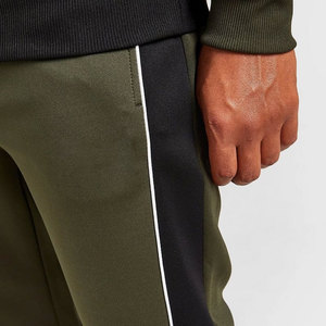 Survêtement à capuche premium pour homme |   Ensemble de jogging bicolore vert olive et noir obsidienne |   Ensemble de survêtement de sport urbain pour la salle de sport - Product Image 6