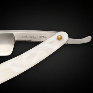 Navaja de Afeitar Recta Vintage Luminex Impex con Mango de Concha de Abulón y Acero al Carbono, Lista para Usar en Barberías y Salones - Product Image 4