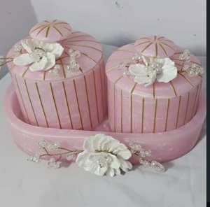 Juego de Recipientes de Resina Rosa para Almacenamiento de Alimentos con Diseño Floral y Tapas Herméticas, Juego de Decoración para Cocina - Product Image 1