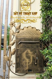 Plaque de numéro de maison traditionnelle en fer forgé, ovale noire avec lettres dorées, pour usage extérieur, hôtel, villa, design graphique - Product Image 5