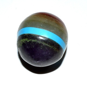 Obtenez des pendentifs tendance gravés en forme de cœur, avec symboles Reiki et Chakra. - Product Image 6